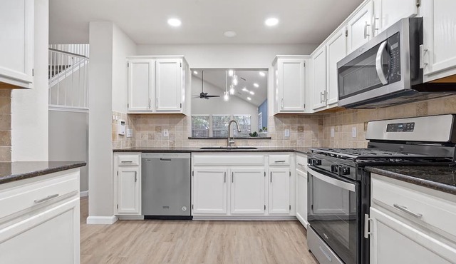 Your Home Away Near Downtown Austin & The Domain