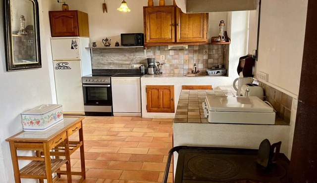 Villa Rencurel, 4 bedrooms, 15 persons