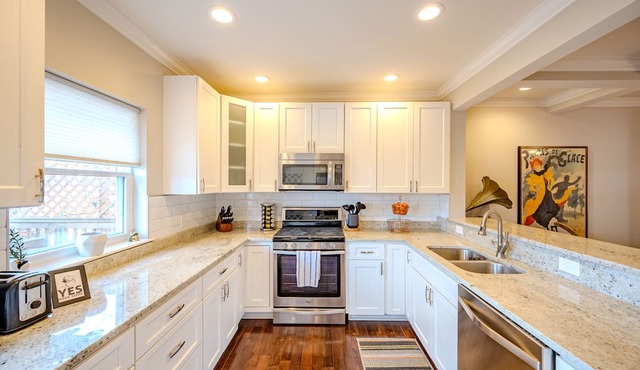 D St Digs a Spacious Row Home on Capitol Hill