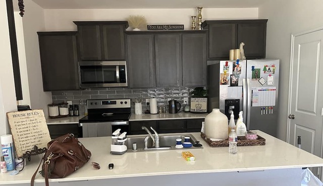 Loving Tidy Home 25 mins from downtown Dallas