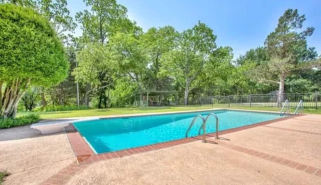 Oasis In The Suburbs