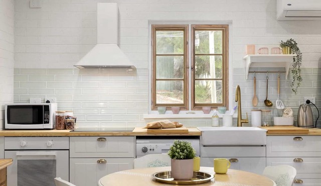 "The Stables" at Strong Farmers Retreat Willunga