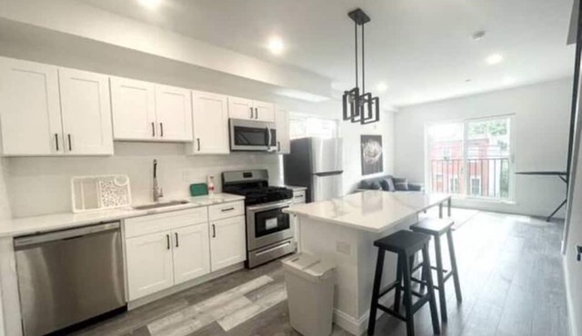 Modern Home on Parish St