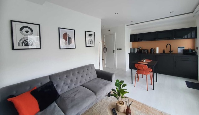 Stunning 1King bed cabin in Grays