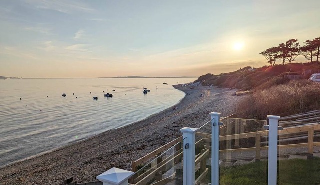 Avon - Creek Caravan Park Ringstead - Dog Friendly