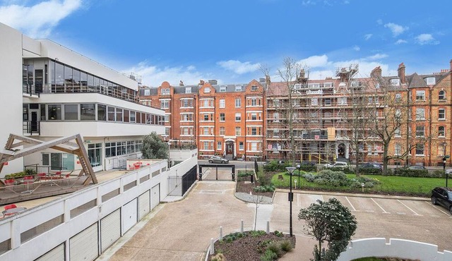Open Marylebone 1BR, walk to Tube, Shops & Restaurants, by Blueground