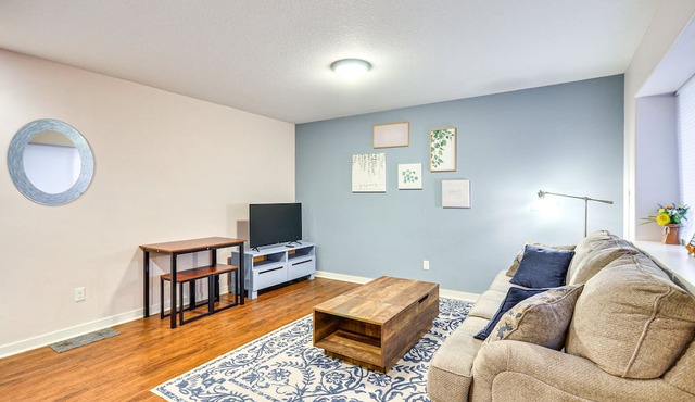 Pet-Friendly Portland Retreat: 3 Mi to Downtown!