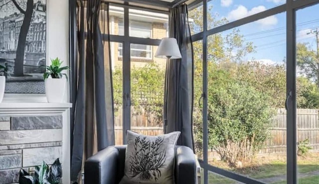 Cozy Villa Near Chadstone Fashion Capital