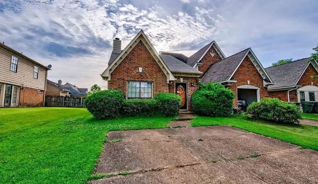 Charming 2-bedroom townhome with WiFi and AC in delightful Memphis/Cordova