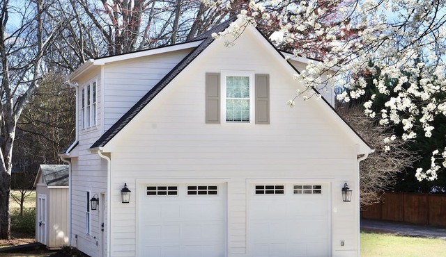 Suburban Studio in Prime Area on Large Quiet Lot- GSP Airport, Greer, Greenville