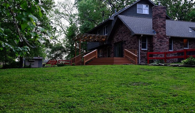 Scarlett Manor: Your Exclusive Escape & Event Oasis - Tailored to You!