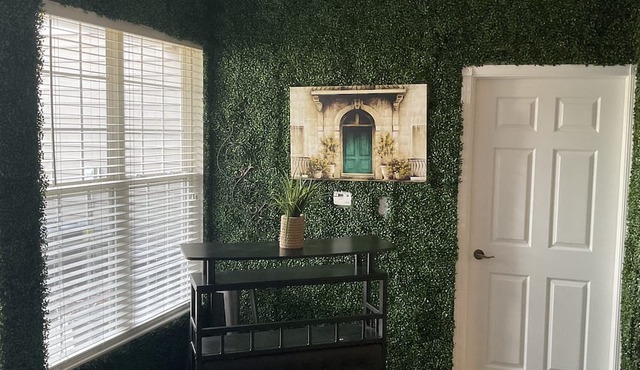 Cozy Luxury 1-bedroom apartment with fitness room, WiFi in beautiful Cincinnati