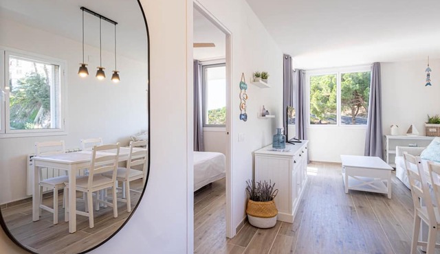 Ideal apartment for couples 100m beach