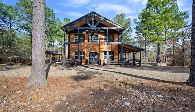 Cabin w/HotTub, Grill; Pets OK