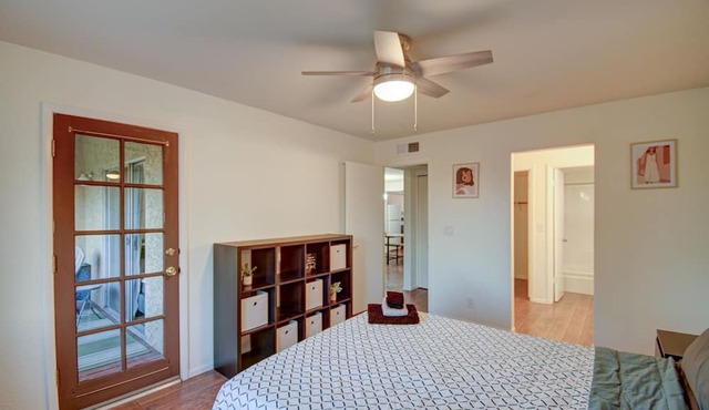 Cholla Cove 2 BR Gem - Paradise Valley Golfer's Oasis