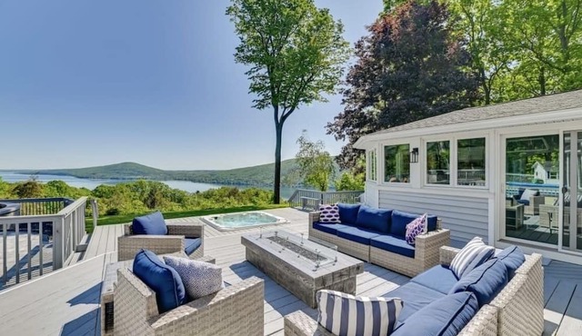 Happy home vacation rental w/Hot tub and heated pool -Naples, NY