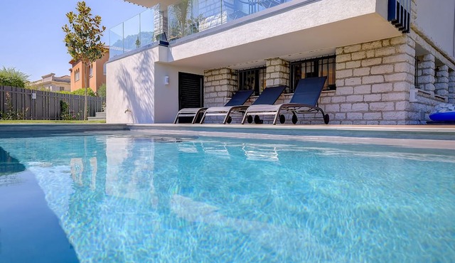 Luxury Villa at the Arènes de Cimiez