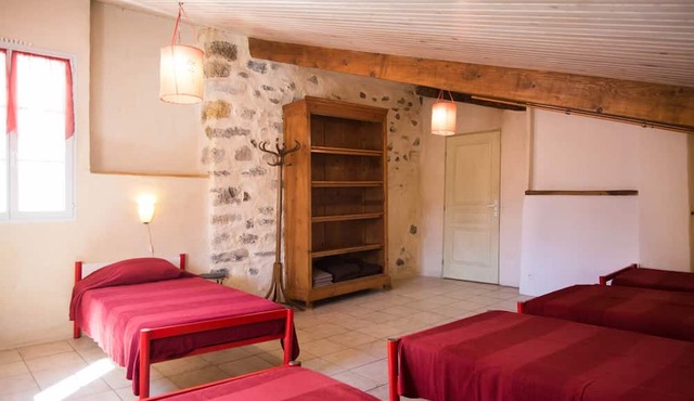 Séjournez au Calme Dans un Ancien Fournil, Idéal Pour 2 Familles ou Bande D'amis