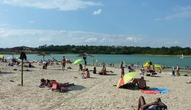 Camping Lac de Thoux* - Classic Pavilion 30m² - 3 Ad + 1 Child - for people with reduced mobility - air conditioning - TV 4 people