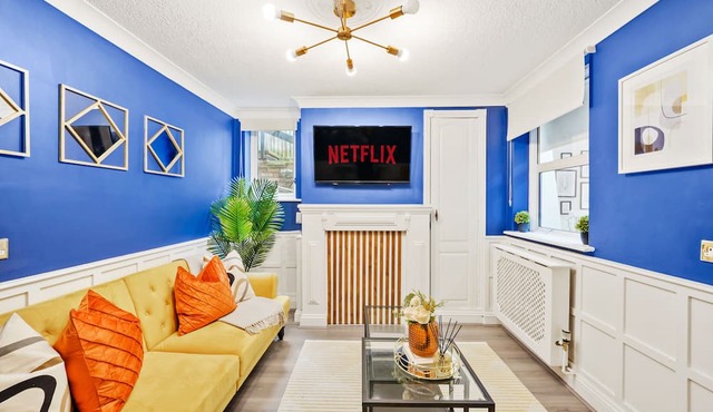 Bright 1 Bed with free NETFLIX: Free Parking, & Wi-Fi 40 mins away from London