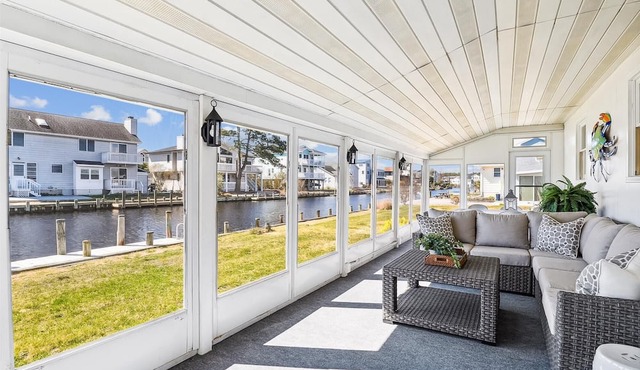 NEW LISTING 2024! Family friendly comfy & cozy classic Bethany Beach vacation home with all the cottage charm imaginable! Single level living