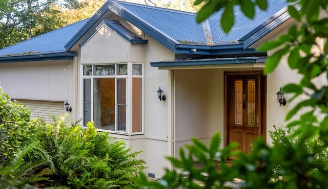 Classic Country Getaway In Mount Dandenong