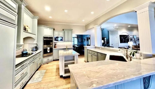 Luxury Estate close to Masters!