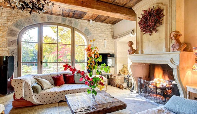 Homerez - Big villa for 14 ppl. with swimming-pool, jacuzzi and spa at Lambesc