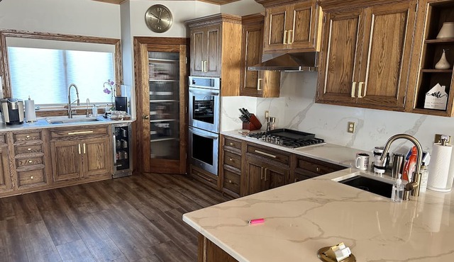 Large executive level house for the RNC!!