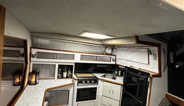 Looking for a unique lake travel experience? Look no further!