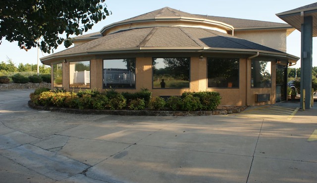 Van Buren Inn