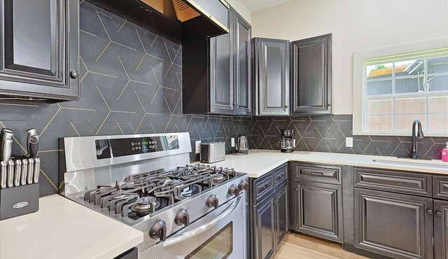 Charming 3-BD Getaway in the Heart of Dallas