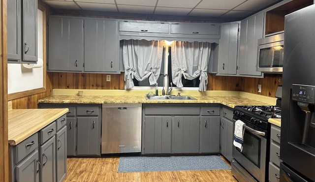 Welcoming 2-bedroom house with feel like your house Binghamton