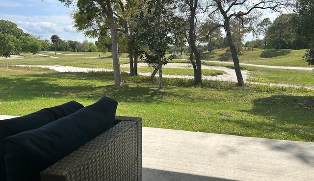 Private Luxury Guest Room w/ Golf Course Access Separate Entrance