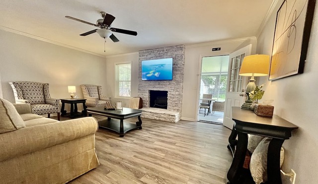 Comfort Awaits! Monthly Stay Discount