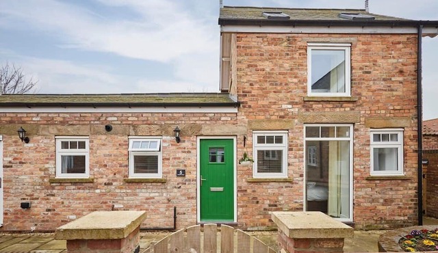 Host & Stay | Jubilee Close