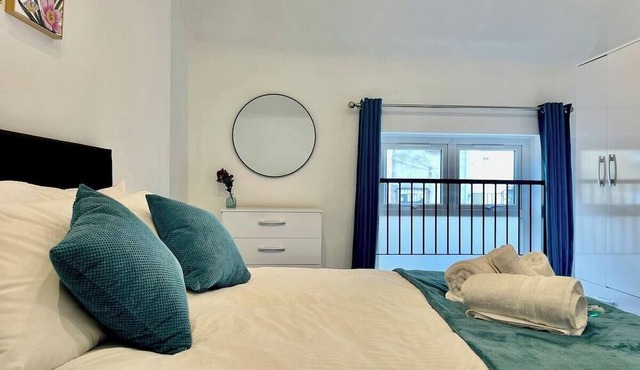 Modern Cosy 1 Bed Ilford Home