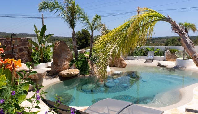 Tropical Oasis Costa Dorada with private pool