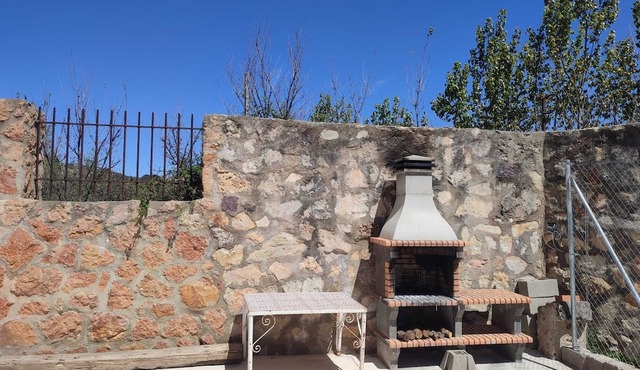 Chalet con Barbacoa y Jacuzzi Para Disfrutar en Familia a 5 Minutos de Cuenca