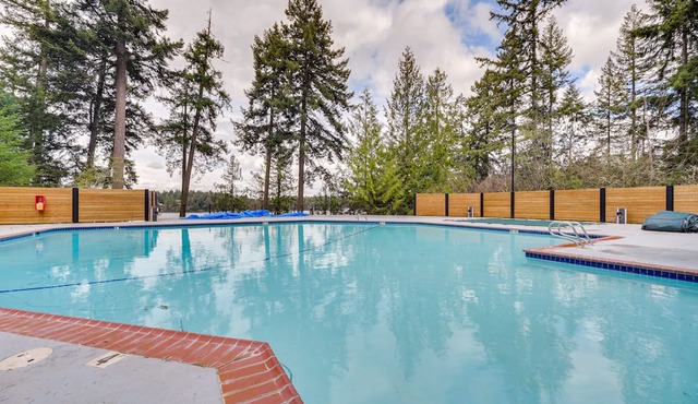 Incredible Home w/ Hot Tub, Bar & Clear Lake View!
