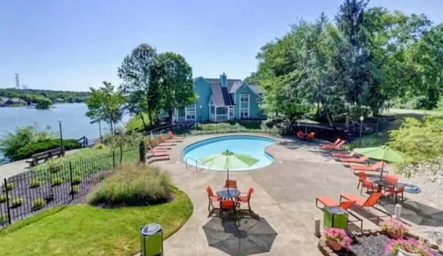Fishing, swimming, kayaking, family fun!