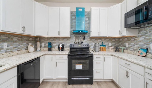 This apartment is a 4 bedroom(s), 2 bathrooms, located in Columbus, OH.