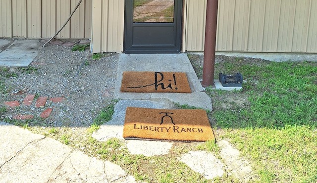 All 3 houses for 1 nightly rate! Close to Pioneer Woman's Mercantile!