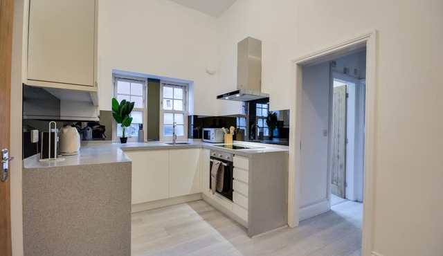 Lovely 1-Bed Apartment in Wigan