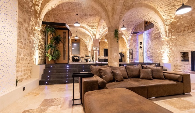 Cave et Spa privatif by XELA