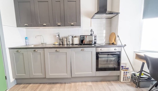 Studio Retreat with Parking near Nottingham City Centre|Pass the Keys