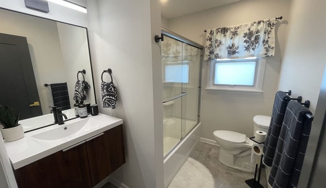 Private Home in the heart of East Syracuse