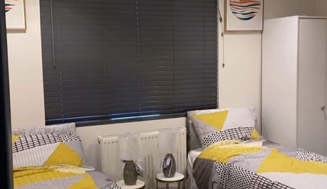 Wadhurst - Stunning 4 bed (all en-suite) house