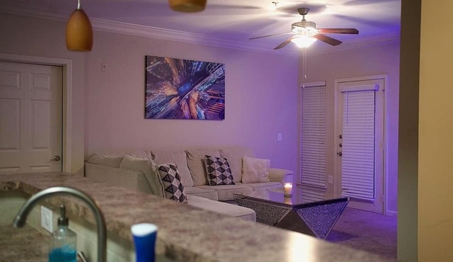 A Cozy Modern Exquisite Oasis In ATL