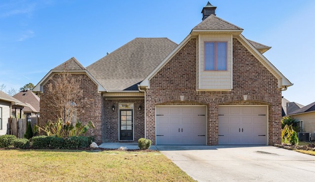 Serenity Willow - 3BR near Chelsea w/ Fenced Yard